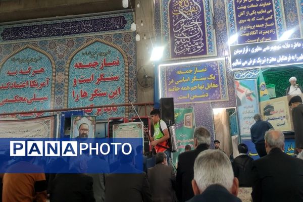 برپایی نماز جمعه و بزرگداشت روز معلم در  مسجد جامع نیشابور