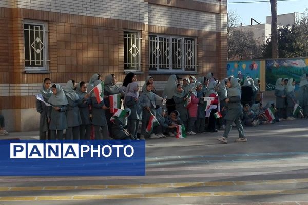 برگزاری المپیاد ورزشی درون مدرسه‌ای در دبستان امام خمینی(ره) بجنورد