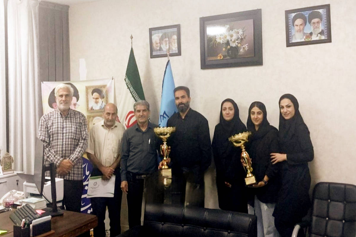 بانوان شهر هوره با قهرمانی در مسابقات فوتسال، افتخارآفرینی کردند
