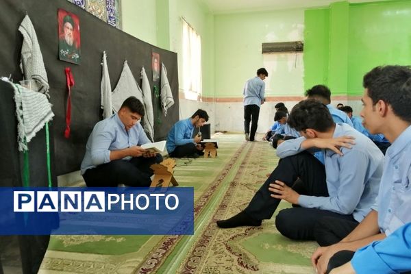  مراسم یادبود سید مقاومت توسط دانش‌آموزان تنگستانی 