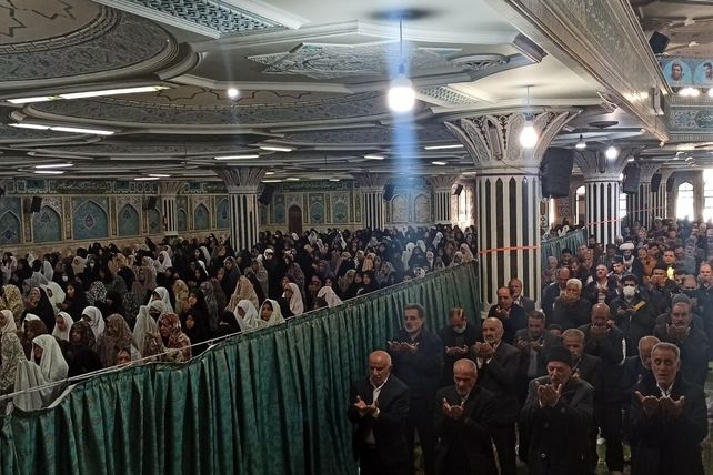 نماز جمعه در روز نهضت سواد آموزی