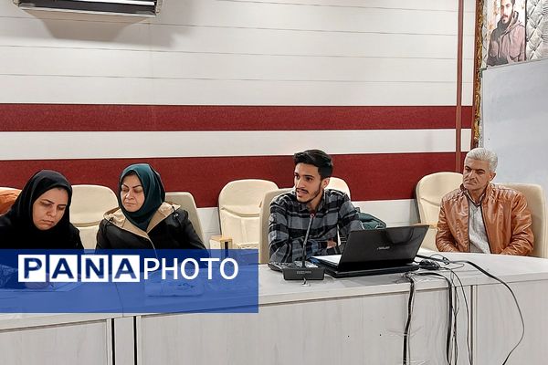 دوره صلاحیت‌های حرفه‌ای متصدیان پایگاه تغذیه سالم منطقه کهریزک 