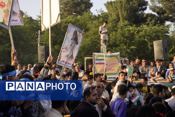 از خاک حیدری تا افلاک رضوی 