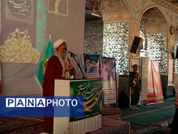 نماز جمعه این هفته شهرستان کاشمر با حضور پر رنگ مردم شهرستان کاشمر برگزار شد 