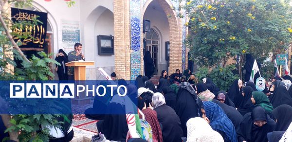 آشنایی دانش‌آموزان شمال شرق کشور با تاریخ دفاع مقدس