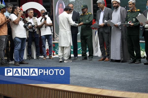 گرامیداشت هفته معلم و تجلیل از فرهنگیان هرمزگانی