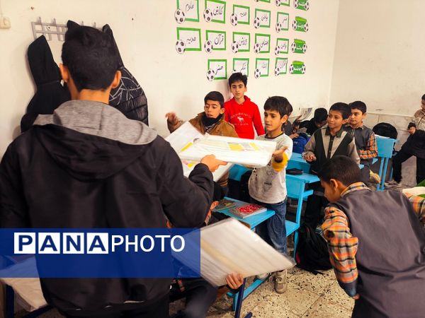 توزیع درپوش استاندارد دریچه کولر در دبستان شهید پسندیده فدافن 