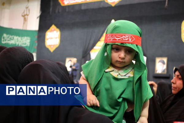 لالایی مادرانه در همنوایی با کودکان شهید