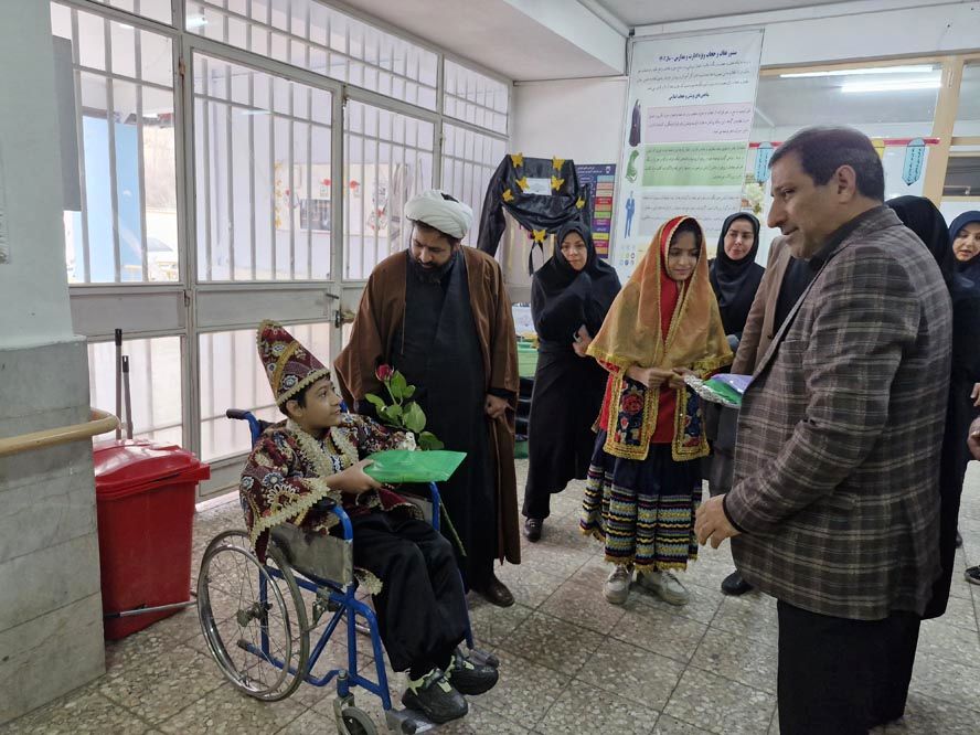 بازدید معاون استاندار و فرماندار مشهد مقدس از دبستان چند معلولیتی کوشا