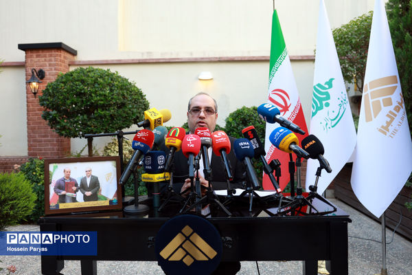 نشست خبری همایش ملی دانش‌آموزی شصت‌وسومین سال جایزه البرز، نوبل ایرانی(آیین جایزه البرز ۱۴۰۴)