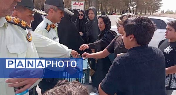 آیین پیاده‌روی جاماندگان اربعین حسینی در منطقه بادرود 