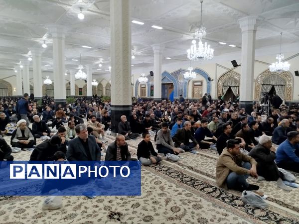 مراسم احیای شب های قدر در آرامگاه شهید سید حسن مدرس (ره) شهرستان کاشمر 