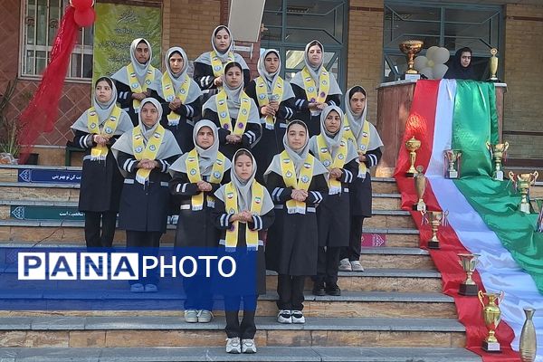 برگزاری انتخابات انجمن‌های ورزشی در دبیرستان زینبیه۲ شهریار