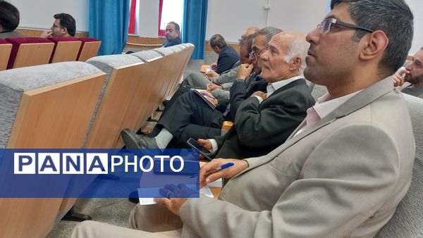 دوره توانمند‌سازی مدیران مدارس ناحیه ۶ مشهد