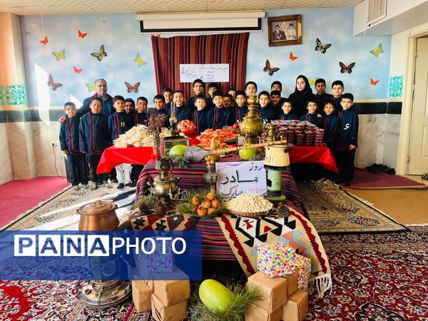 مراسم بزرگداشت ولادت حضرت فاطمه (س) و روز مادر در آموزشگاه پسرانه علاقبندنیا