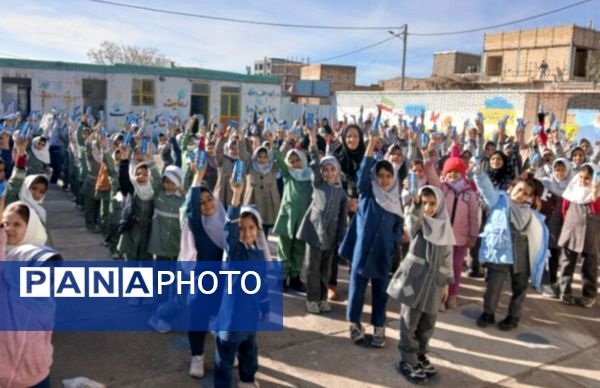 آغاز توزیع شیر در مدارس دخترانه بردسکن