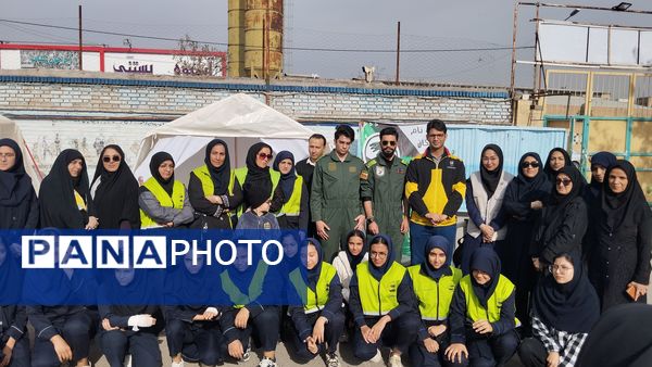 برگزای بیست و ششمین مانور سراسری زلزله و ایمنی در دبیرستان دخترانه متوسطه اول شهید عباسی 