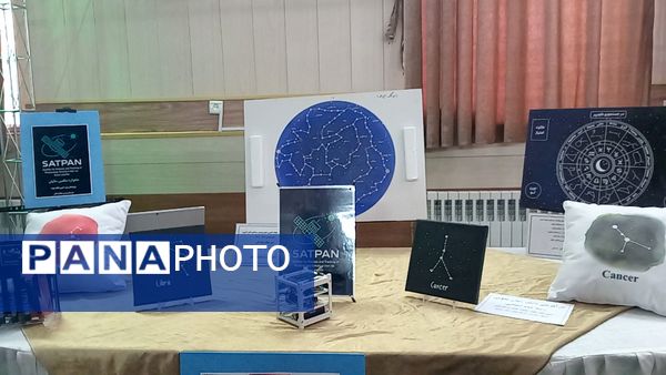 دختران شاهد قفلی خلاقیت خود را در نمایشگاه پژوهش به نمایش گذاشتند