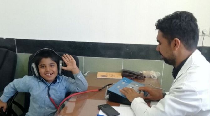 شنوایی سالم دریچه یادگیری و ارتباط موثر دانش‌آموزان با محیط آموزشی است