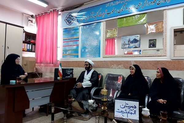 بازدید سرپرست معاونت پرورشی اداره آموزش و پرورش کهریزک از دبیرستان زنده‌یاد الهام شریعت