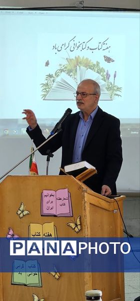 افتتاح نمایشگاه کتاب در کانون‌های فرهنگی‌تربیتی نوخندان
