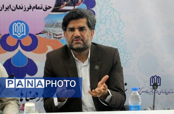 نشست خبری مدیرکل نوسازی مدارس استان بوشهر 