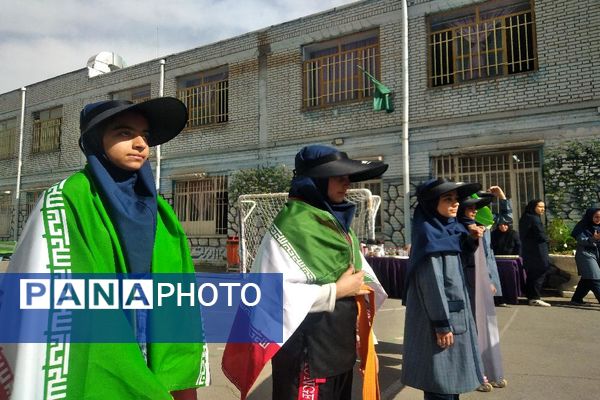 المپیاد درون مدرسه‌ای دبیرستان شاهد تکتم