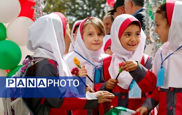 جشن شکوفه‌ها در آذربایجان غربی 