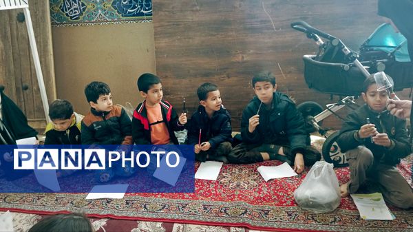 برپایی غرفه کودک در نمازجمعه کاشمر