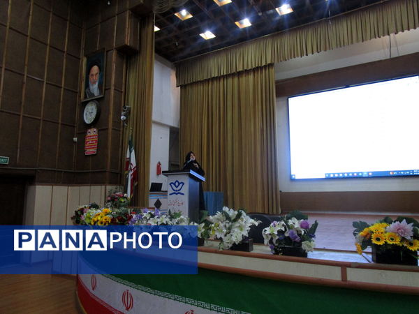 برگزاری جلسه آموزشی مشاوران استان البرز با محور تبیین برنامه‌های حوزه مشاوره در کانون شهید فهمیده کرج