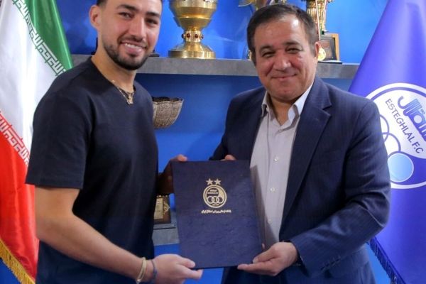 منیر الحدادی با استقلال دو ساله بست
