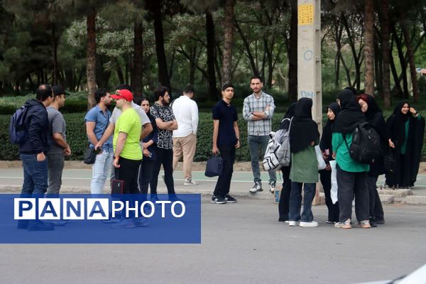 غوغای دانشگاه فردوسی مشهد در روز کنکور ۱۴۰۴