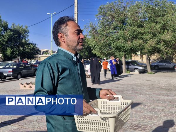 مراسم دعای روز عرفه در شهرستان بروجن 