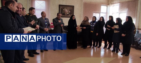 تفدیر سازمان دانش‌آموزی همدان از مدارس فعال تشکیلاتی پیشتازان