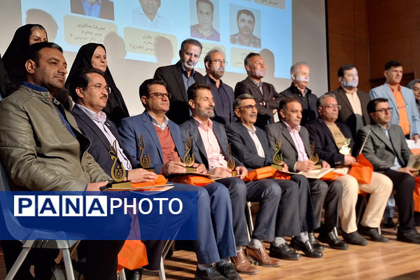 آیین پاسداشت فرهیختگان آینده‌ساز؛ مقام‌آوران جشنواره نوجوانان خوارزمی