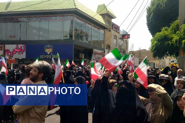 حضور باشکوه مردم شهرستان فردیس در راهپیمایی جمعه نصر و خشم