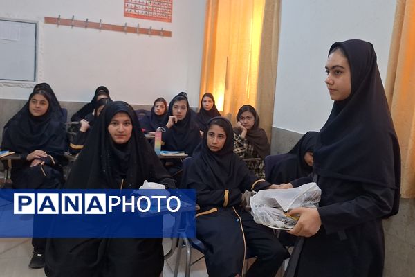 آغاز فصل رویش با جوانه های امید ناحیه 3 شیراز 