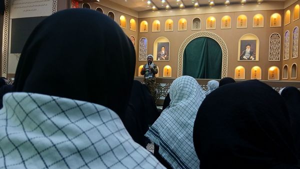 سفر دختران به سرزمین راز و نیاز؛ بازخوانی حماسه در قامت میراث‌داران نور