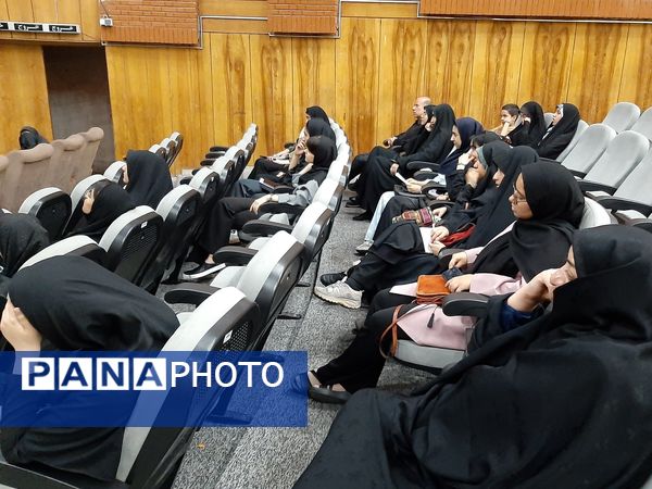 فرصت طلایی انتخاب رشته کنکور ۱۴۰۴ در مرکز مشاوره رضوان