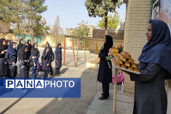 بازگشایی مدارس در دبیرستان دخترانه شهید مجید دهنوی نیشابور