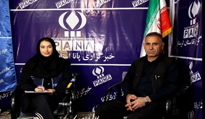 گفت‌وگو با معلمی که رد پایش در سخت‌ترین مسیرهای لرستان پیدا می‌شود