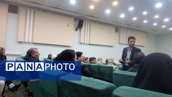 انتخابات شورای انجمن اولیا و مربیان شهرستان کاشمر در کانون لقمان