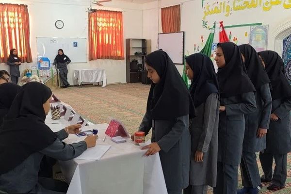 برگزاری انتخابات شورای دانش‌آموزی در مدارس شهرستان بافق