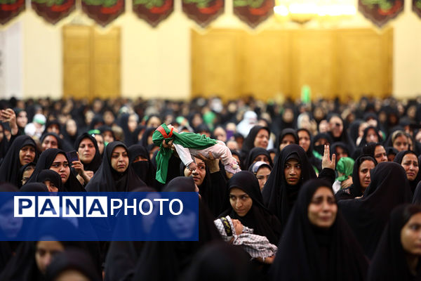 همایش شیرخوارگان حسینی در حرم بانوی کرامت