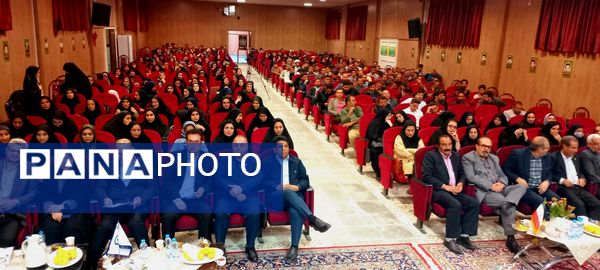همایش تجلیل از مهارت آموزان ماده 28 