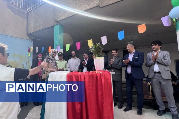 برگزاری جشن شروع سال تحصیلی و زنگ مهر در دبیرستان حدیث کساء خاورشهر ناحیه یک شهرری