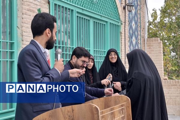 اعزام دانش‌آموزان شهرستان کهک قم به اردوی راهیان نور