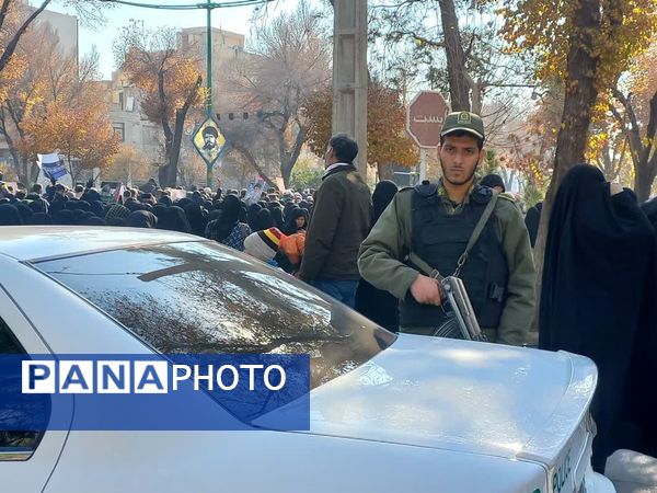 تشییع باشکوه پیکر پاک شهدای گمنام در اصفهان 