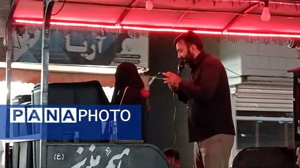 اهتزار پرچم ماه محرم در شهر بن 