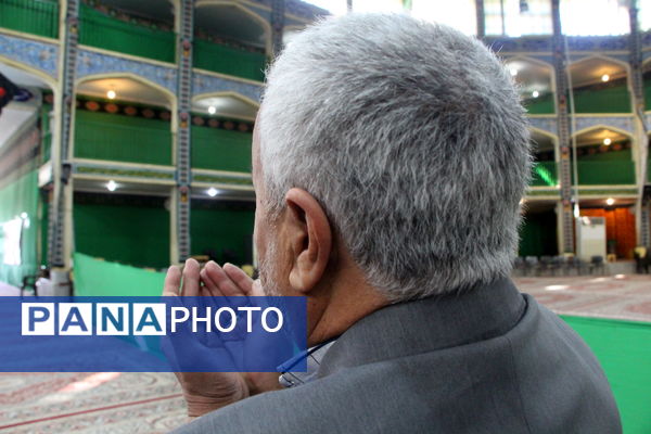 اقامه نماز باران در حسنیه محمود‌آباد یزد